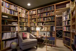 Library & Reading Lounge